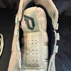 Adidas Dame 5 Men’s Size 13 Mint Teal Basketball Shoes